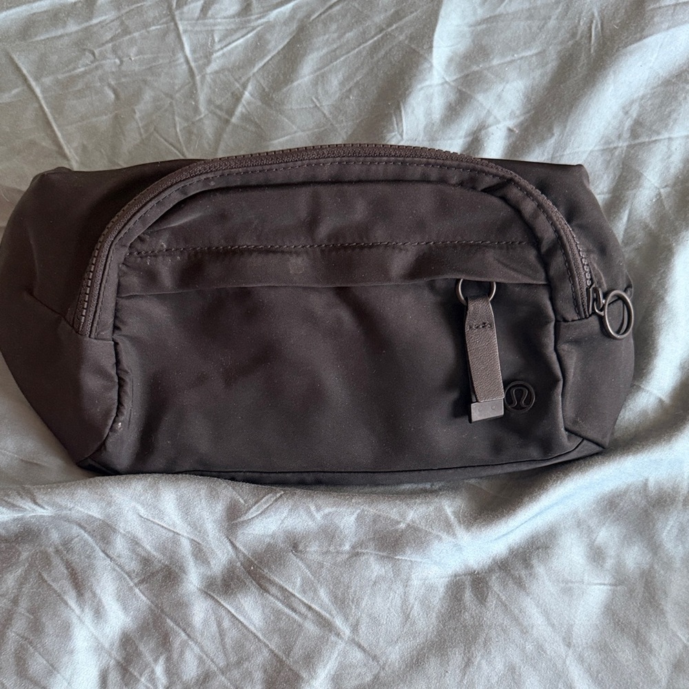lululemon athletica belt bag